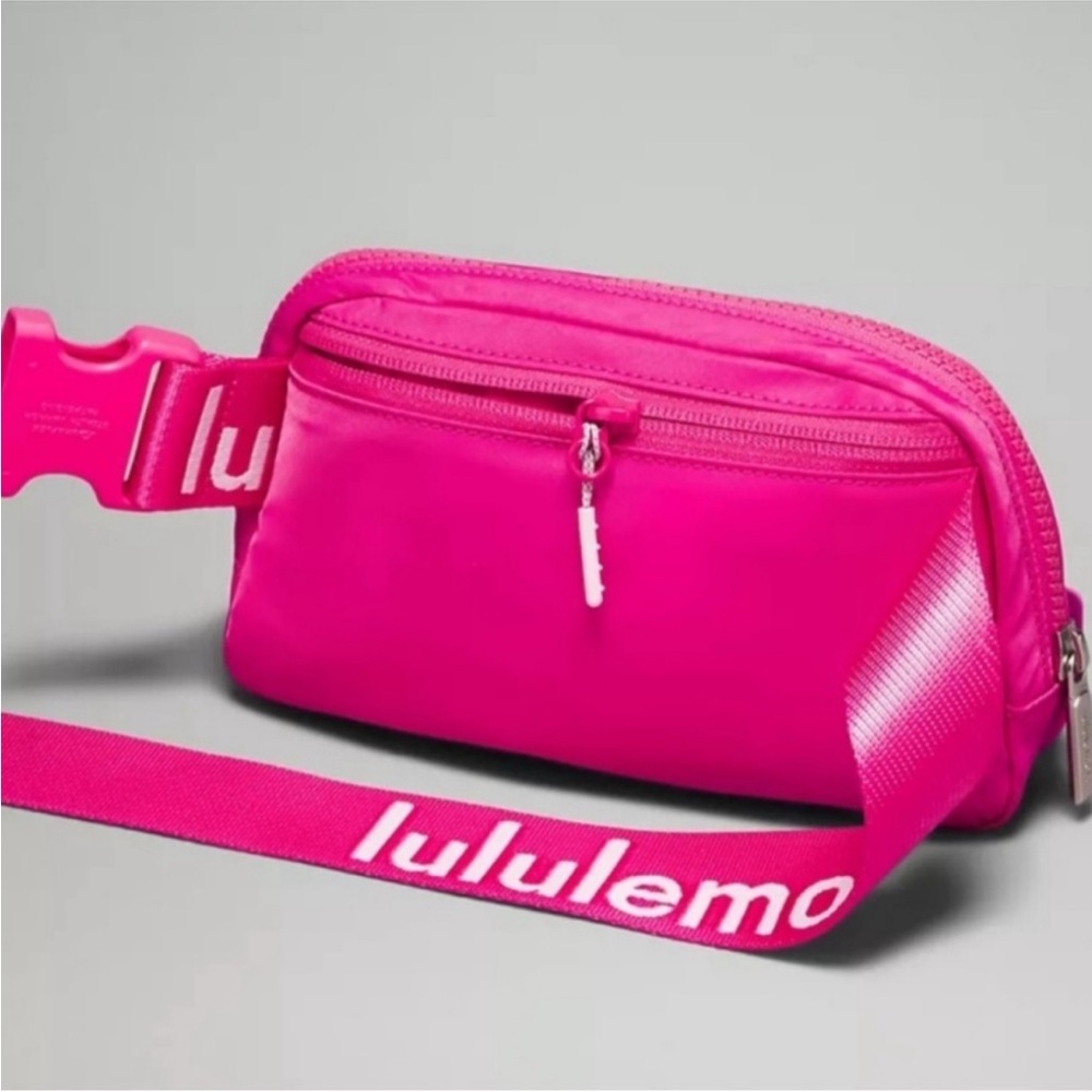 Sonic Pink Lululemon Belt Bag with White Logo Strap